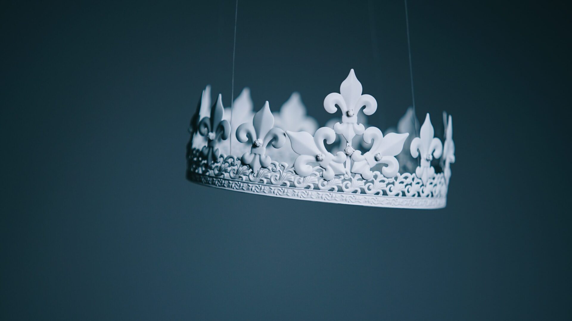 an image of a silver crown